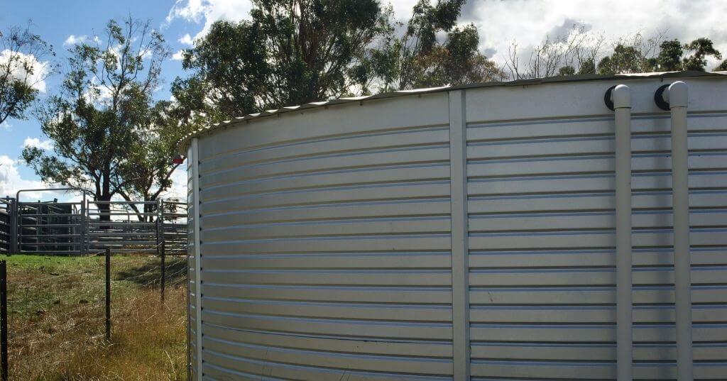 Enduramaxx-Plastic-Tanks-versus-Metal-Tanks-which-is-best-3