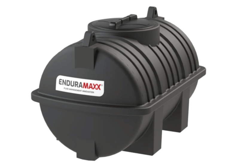 Enduramaxx static water bowser in durable polyethylene, ideal for diverse applications such as agriculture, construction, and events, showcasing its robust design and functionality.